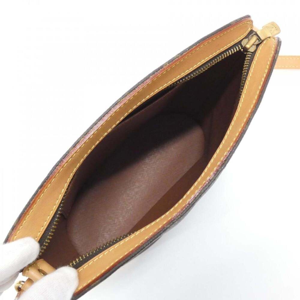 LOUIS VUITTON Authentic Brown Monogram Shoulder Bag - Picture 6 of 7